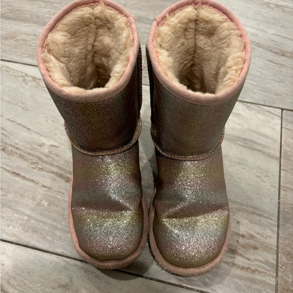 Pink Ugg boots-kids size 3